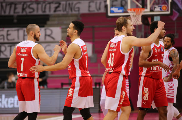 球队腾飞的 球队腾飞的